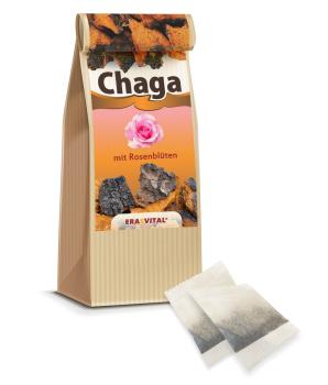 Chaga-Pilz mit Rosenblättern im Teebeutel